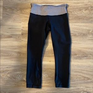 Lululemon Black & Striped 3/4 Length Leggings
